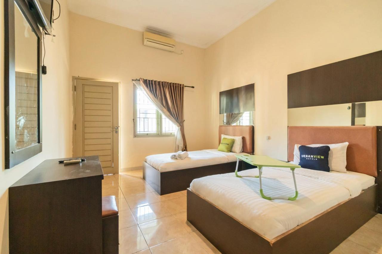 Urbanview Hotel Nugraha Palembang By Reddoorz Экстерьер фото