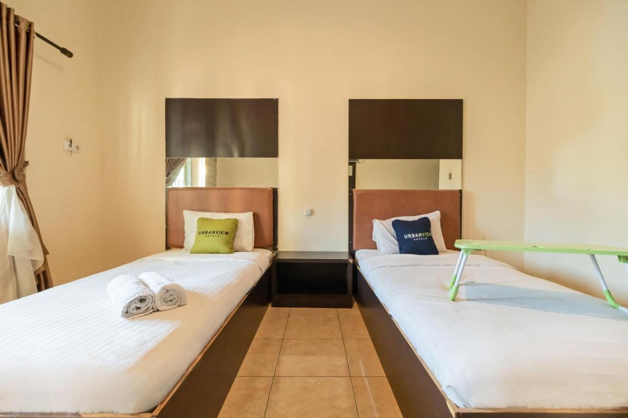 Urbanview Hotel Nugraha Palembang By Reddoorz Экстерьер фото