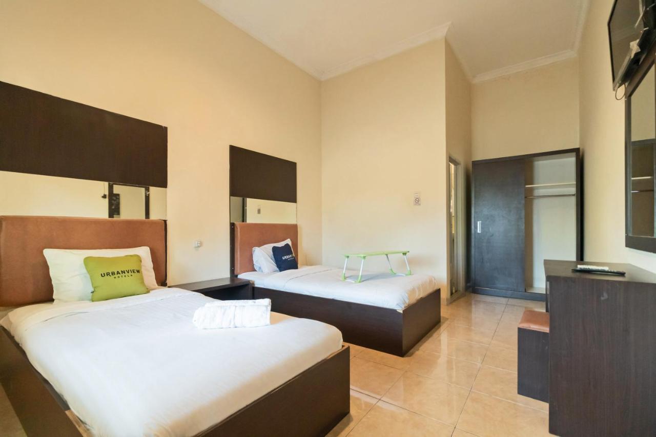 Urbanview Hotel Nugraha Palembang By Reddoorz Экстерьер фото